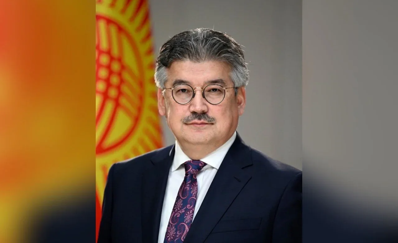 Мамлекеттик катчы кыргызстандыктарды “Манас” эпосунун күнү менен куттуктады