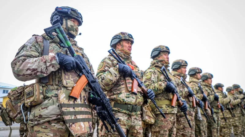 Куралдуу күчтөрдүн башкаруу органдарынын күжүрмөн даярдыгы текшерилди