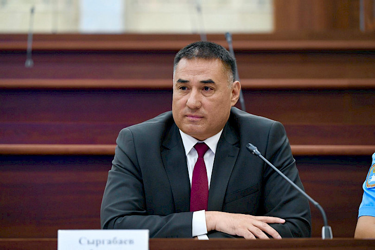 Министр Абсаттар Сыргабаев бир катар жетекчилерге сөгүш берди (ВИДЕО)