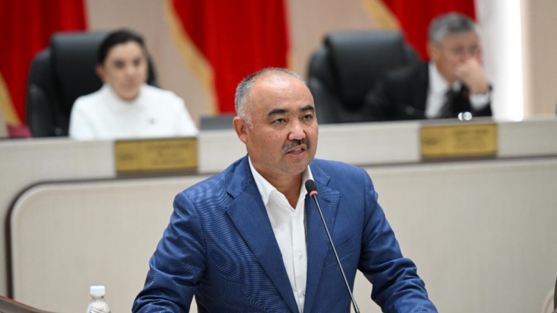 Парламент төрагалыгына кайрадан Тургунбек уулу сунушталары айтылды