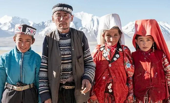 Президент:  «Этникалык кыргыздарды кабыл алууга даярбыз»