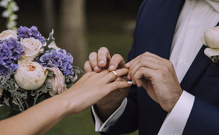 УКМК кытай жарандарынын никеси тууралуу айтылган кептерге жооп берди