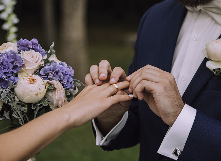 УКМК кытай жарандарынын никеси тууралуу айтылган кептерге жооп берди