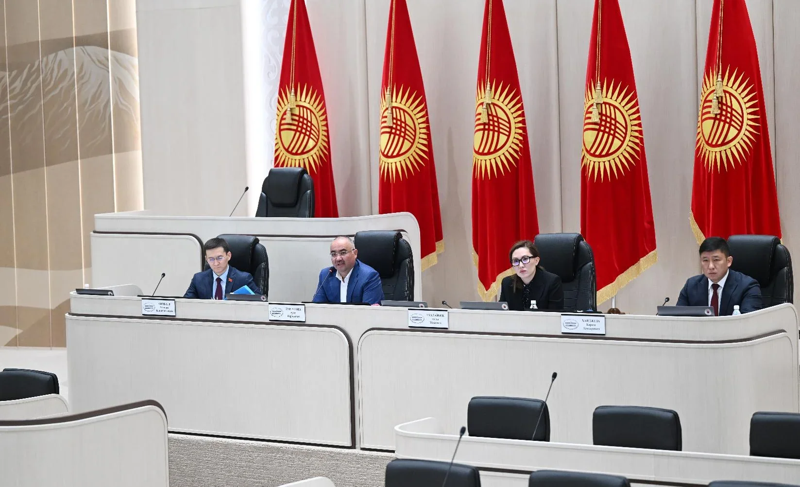 Март айында Москвада кыргыз мигранттарынын маселеси талкууланат