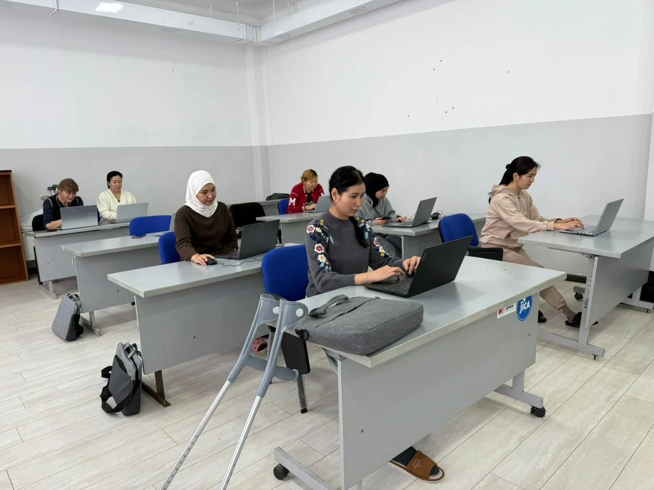 Эми майыптуулугу бар 80 адам блогерликке окутулат