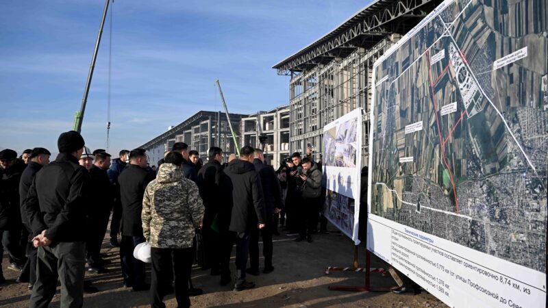 Касымалиев ири инфраструктуралык объекттердин курулушу менен таанышты