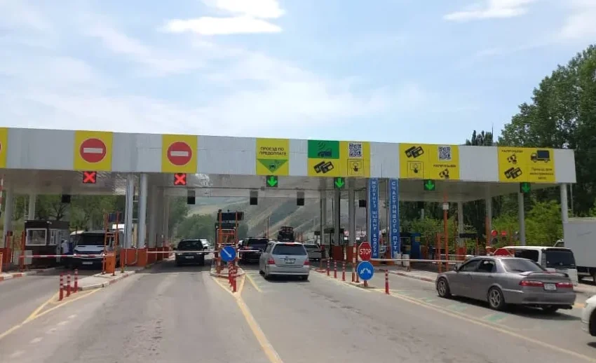 “Сосновка» жана «Кара-Көл» өткөрмө пункттарында QR-код менен 300 млн 266 миң 484 сом чогулду