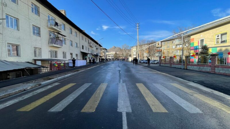 Оштогу Арзыкулов көчөсү оңдоп-түзөөдөн өтүп, пайдаланууга берилди