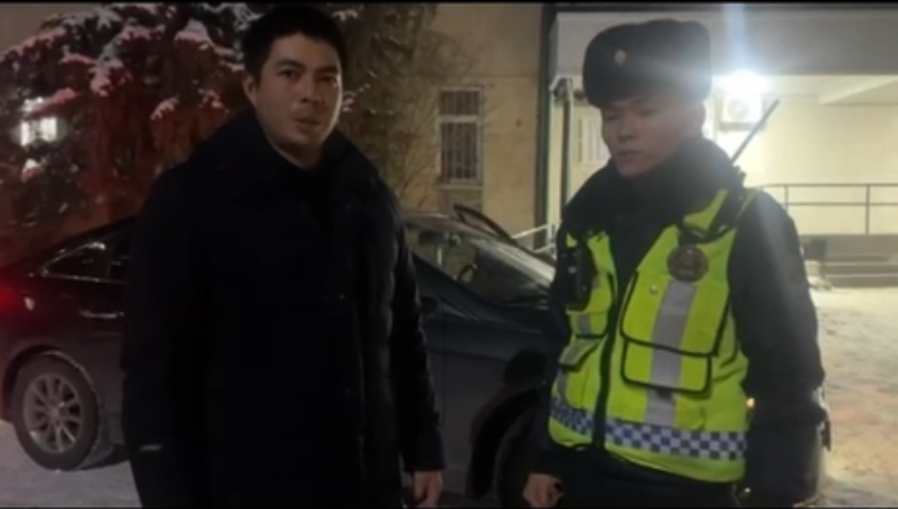 Кайгуул кызматы кош бойлуу аялды төрөт үйүнө ыкчам жеткирди