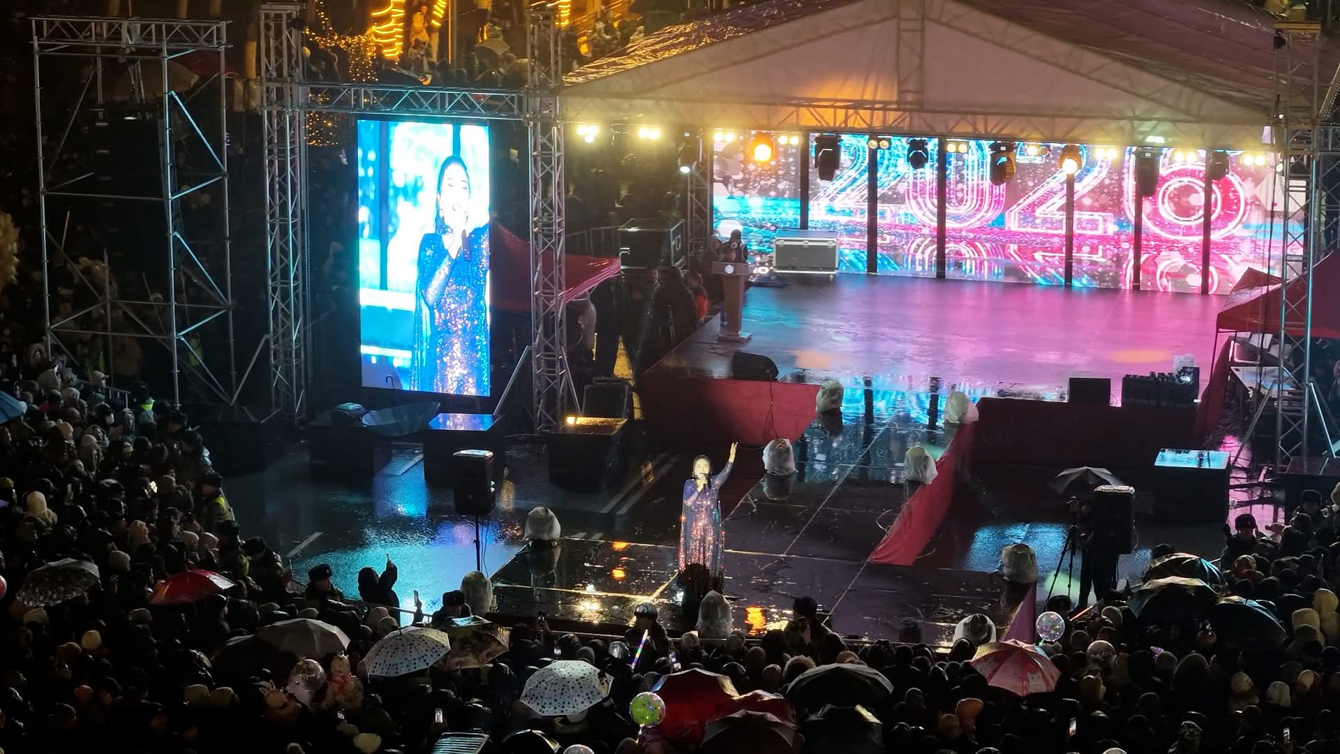 Ош шаарында Жаңы жыл майрамы салтанаттуу белгиленди