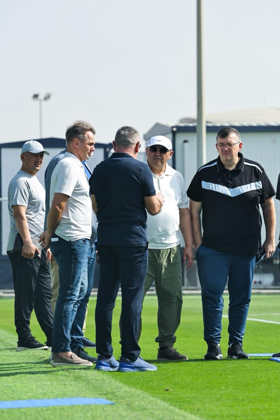 Камчыбек Ташиев олимпиадалык кураманын машыгуусуна катышты