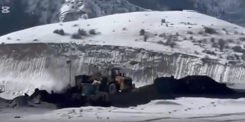 Жумгалда көмүр казган ишканага 1,5 млн сом айып салынды