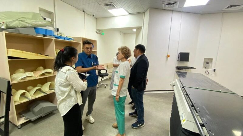 Улуттук онкология борборунда заманбап жабдыктар жетишсиз-акыйкатчы