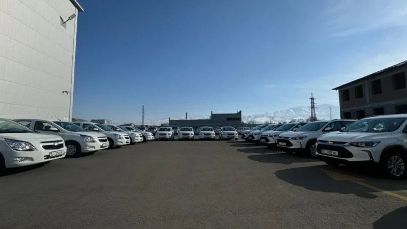 Жерде жүрүүчү жана суу транспорту департаментине 30 унаа берилди