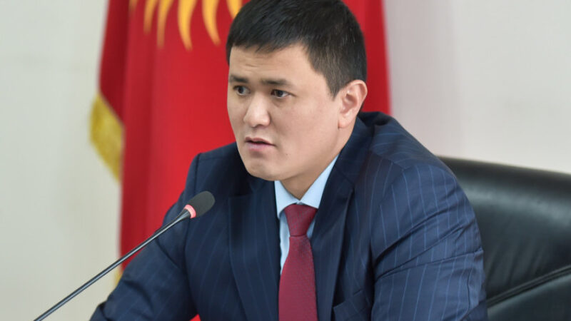 Айлыгы 150 миң сомдон 500 миң сомго чейин… Курулуш министрлиги адистерди жумушка чакырат (ВИДЕО)