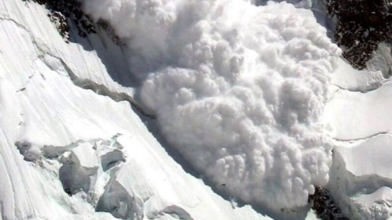 Айдоочуларга эскертүү! Кар көчкү түшүшү мүмкүн