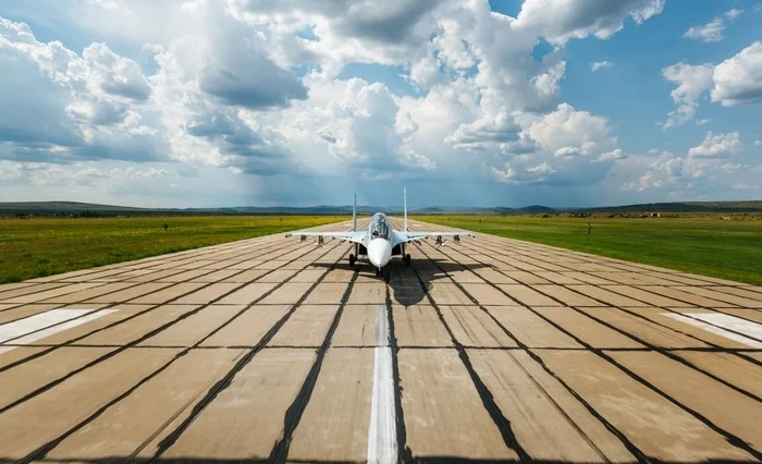 Тууганына аэродром белек кылган айыл өкмөт башчысы 12,8 гектар жерди мамлекетке кайтарды