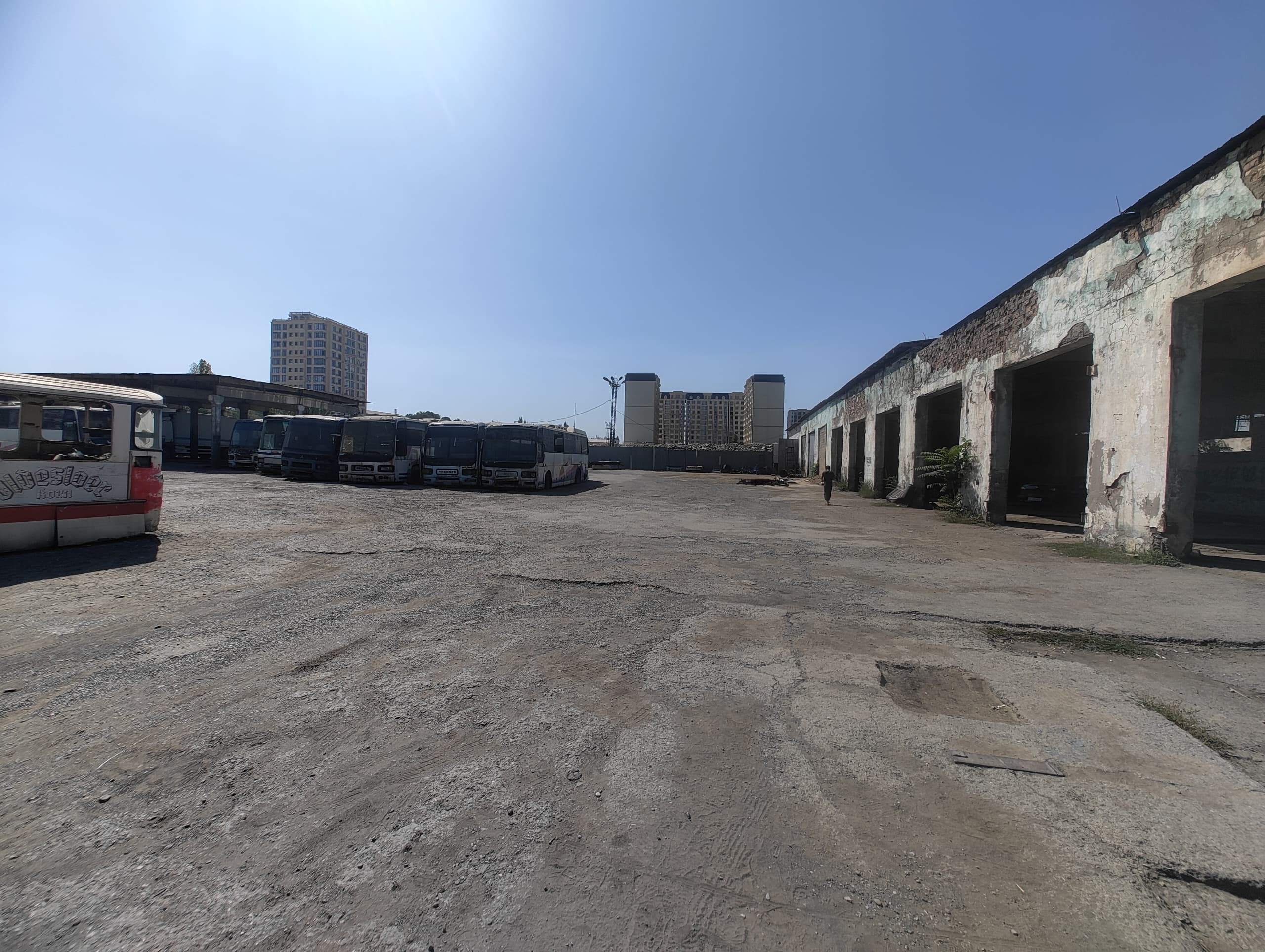 Ошто автотранспорт ишканасынын мурдагы директору 1,39 гектар мыйзамсыз жерди мамлекетке өткөрүп берди