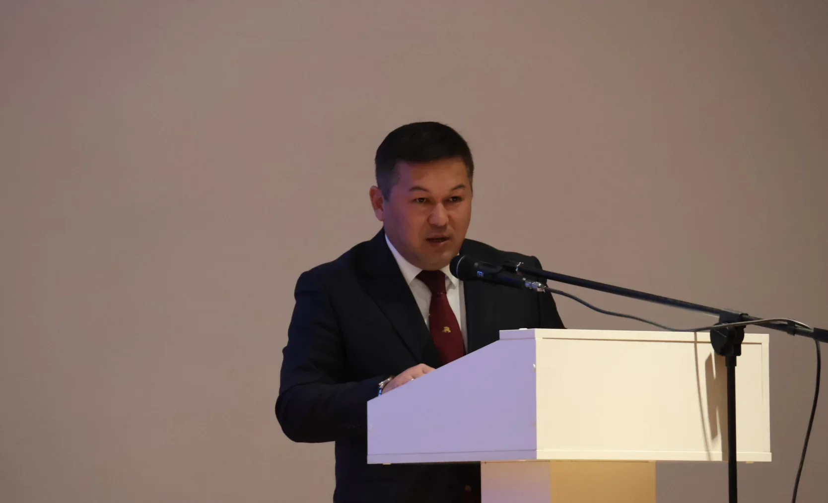 Кыргызстанда бир жылда жумушсуздардын саны 22 пайызга кыскарды