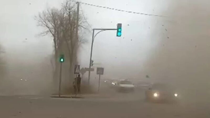 Жакынкы 3 саатта Бишкек менен Чүйдө катуу шамал күтүлөт