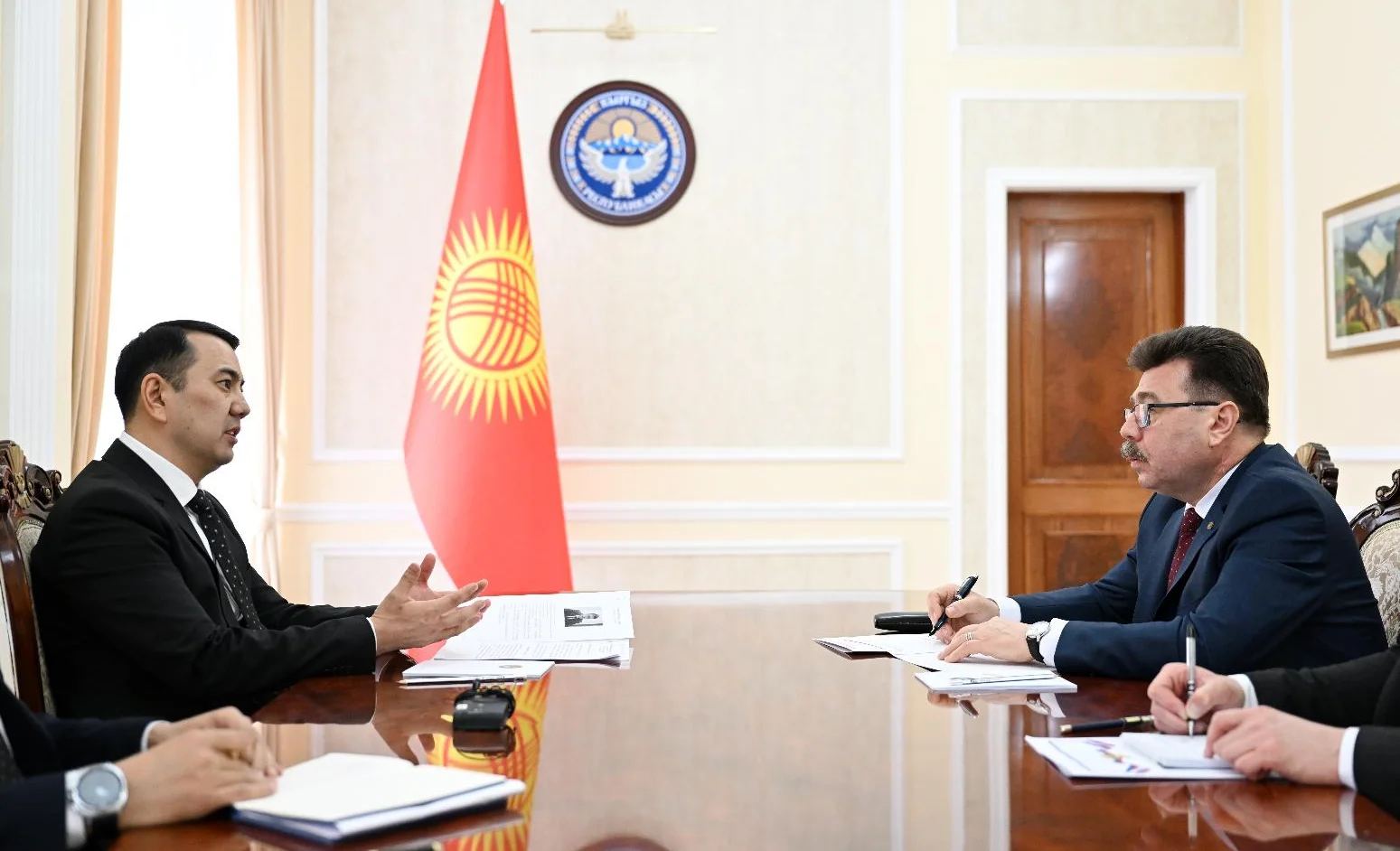 Жогорку Кеңештин төрагасы расмий сапар менен Россияга барат