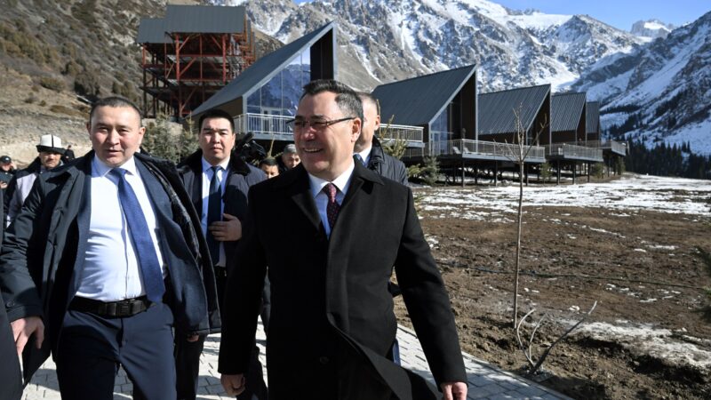 «Ала-Арча» жаратылыш паркындагы асма жолдун ачылышынан сүрөттөр