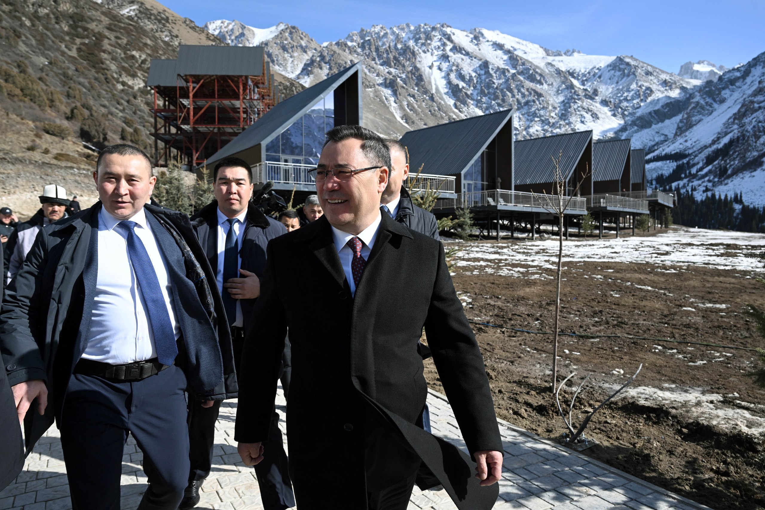 «Ала-Арча» жаратылыш паркындагы асма жолдун ачылышынан сүрөттөр