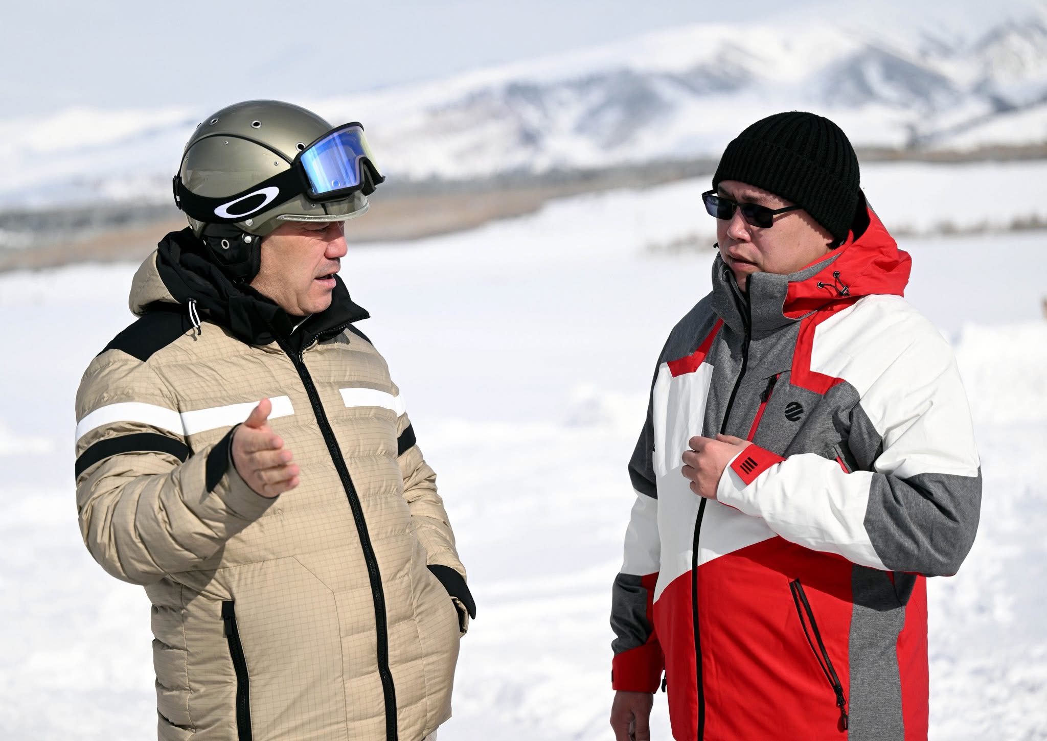 Аскат Алагөзов: Президенттин туристтик багытта өтүп жаткан жолугушуусу 10 млрд сомдук кирешенин жолун ачты