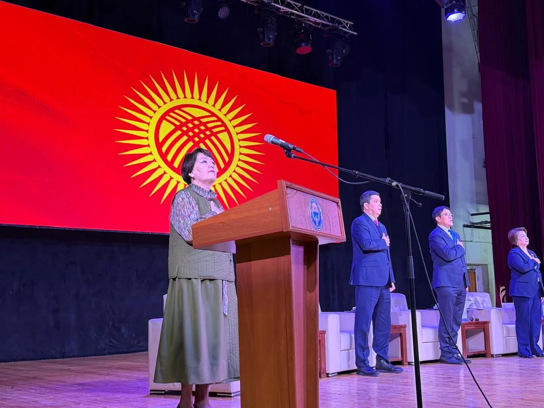 Бишкекте Агартуу министрлигинин 2025-жылды жыйынтыктоочу коллегиясы өтүүдө