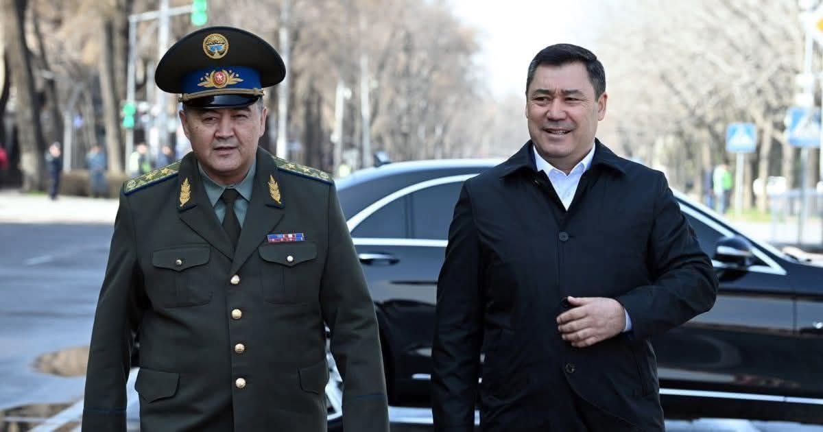 Элдик пикир: Хан көргөн эл, ханды сыйлайт. Садыр Жапаровду жаман деген адам жок…