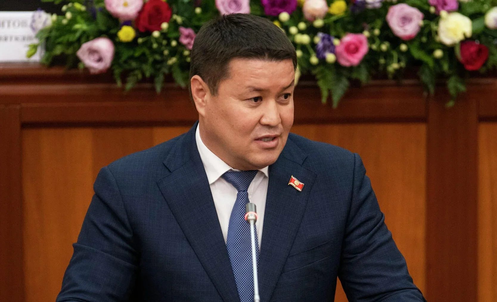 Талант Мамытов «Мекенчил» депутаттык тобуна лидерлик кылмай болду