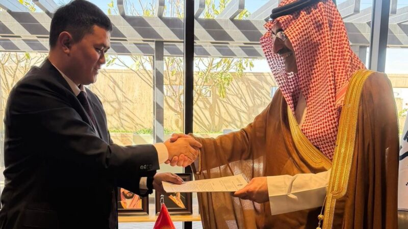 Кыргызстан–Сауд Арабия: Мектептерди куруу долбоорунун экинчи фазасы талкууланды