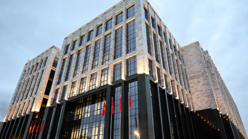 УКМК: Кылмыш иштерин комиссия эмес, сот жана прокуратура гана текшере алат