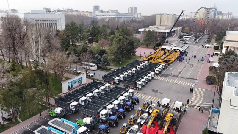 Адылбек Касымалиев ӨКМге 116 даана атайын техника тапшырды