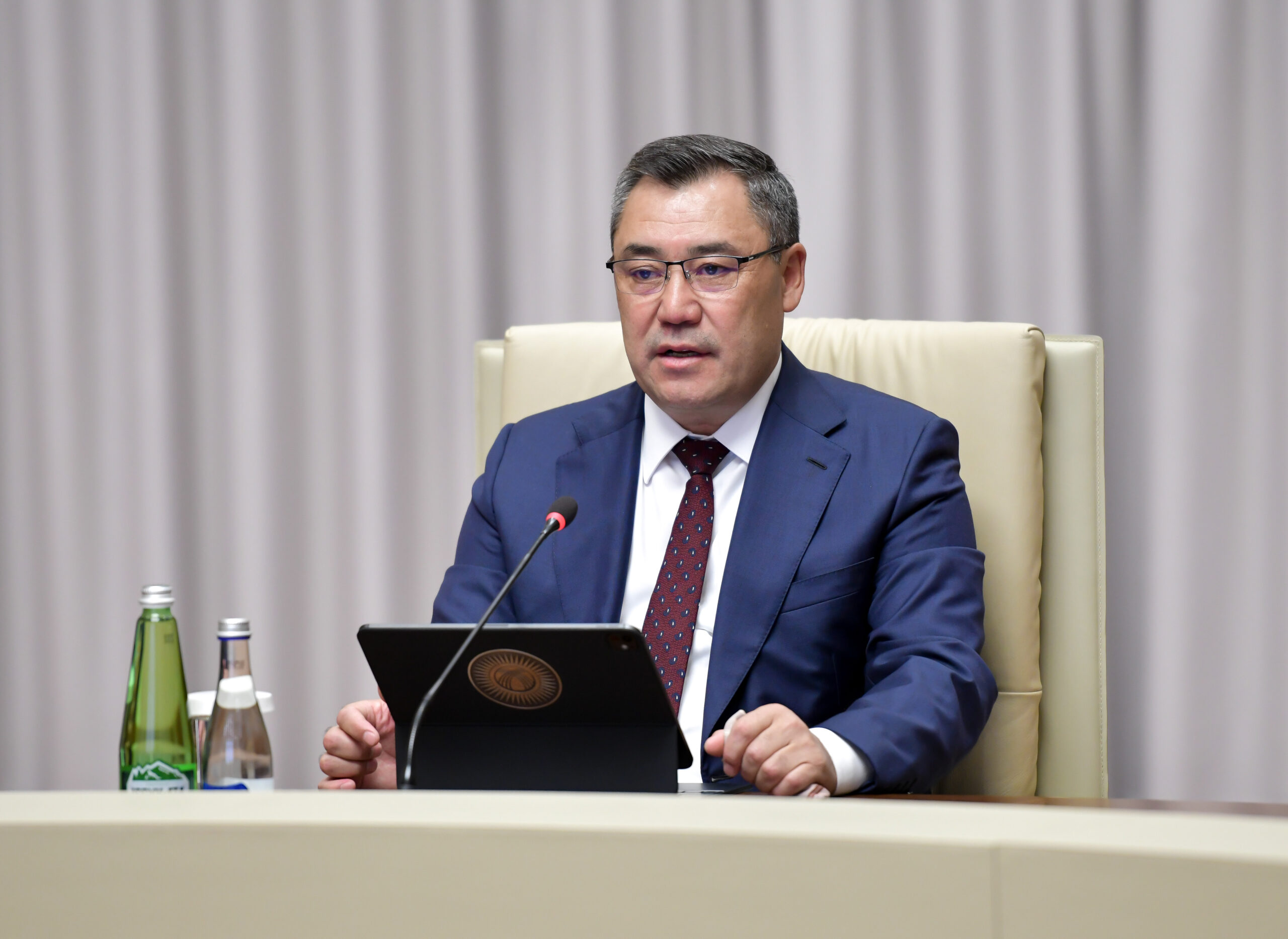 Жапаров: Консолидацияланган бюджет 2025-жылы 1 трлн 100 млрд сомдон ашты