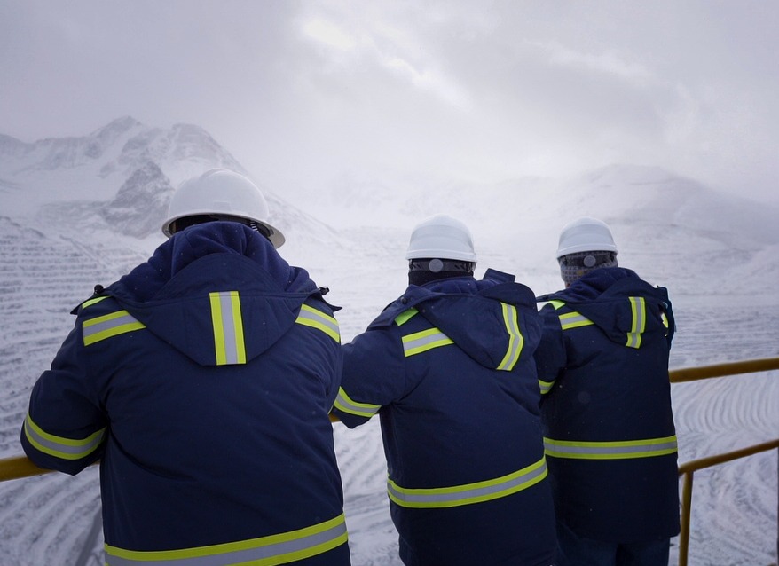 Кумтөрдүн чыныгы атмосферасын сезиңиз!