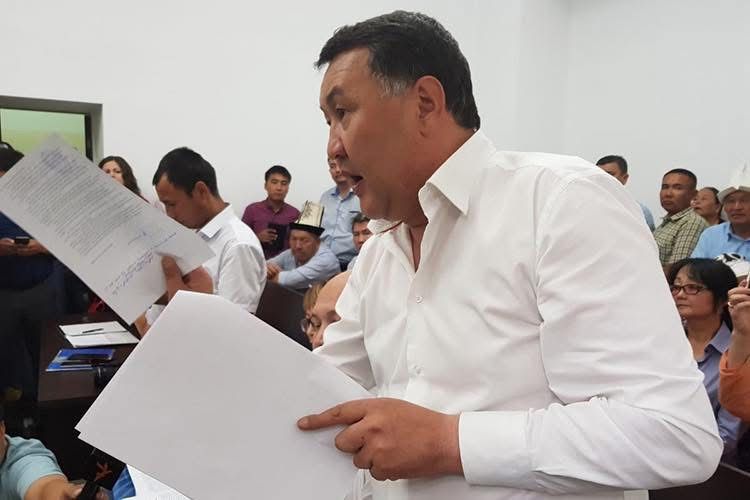 Юрист Канат Хасанов: Президентти эл конкреттүү мөөнөткө шайлаган. Ал мөөнөт азыр уланууда