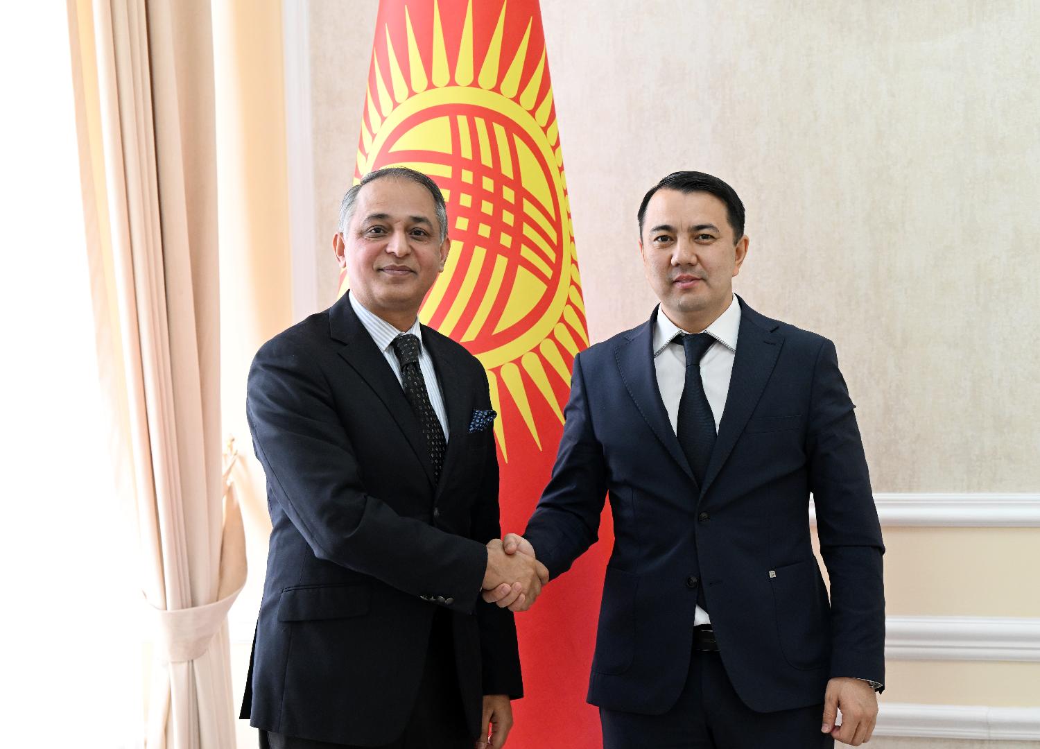 Төрага Марлен Маматалиев Пакистандын элчиси Алтамаш Вазир Ханды кабыл алды