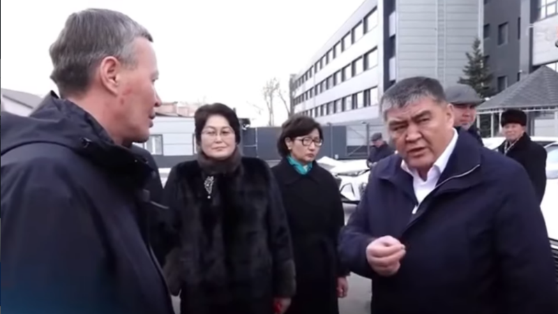 Ат-Башыда 10 күндөн бери аким дайындала элек (ВИДЕО)