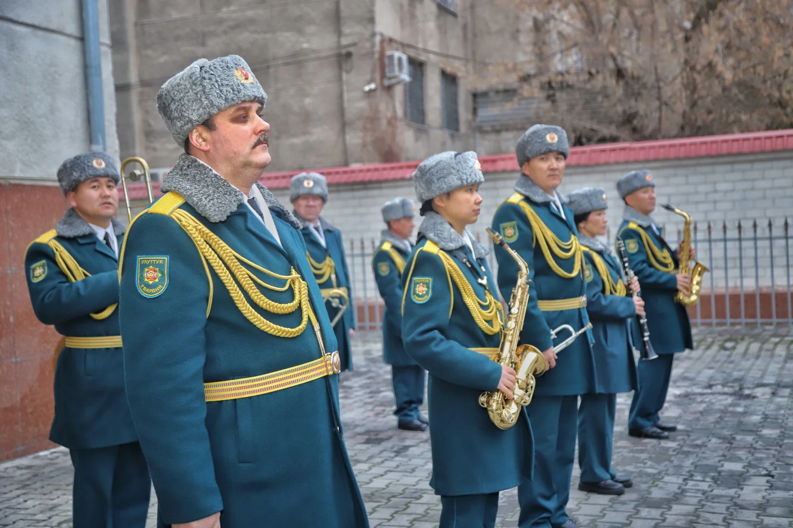 Мекенди коргоочулар сыйланды