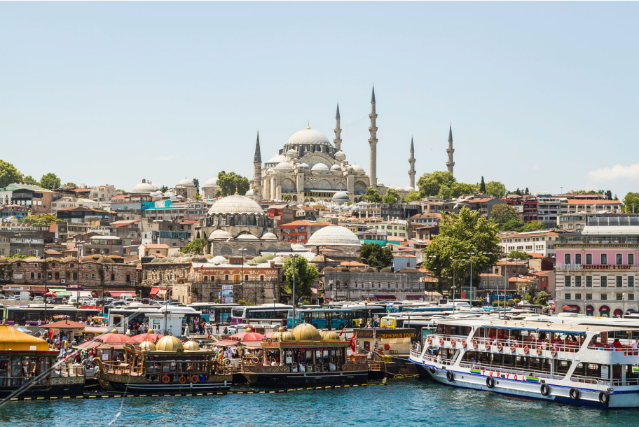 Туркияда туризм кадимкидей уланууда (ФОТО)