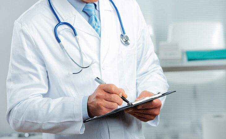 Дарыгерлердин айлыгы 100 пайызга көтөрүлөт