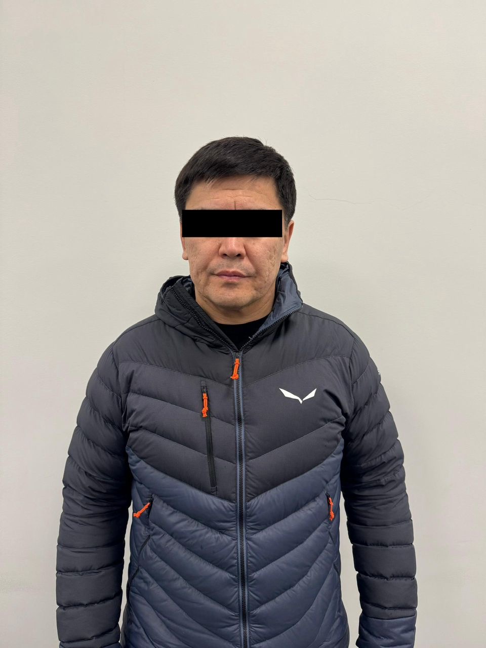 Экс-депутат Кубанычбек Конгантиев коррупцияга шектелип кармалды