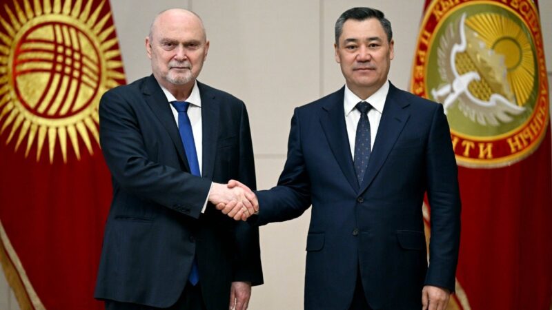 Президент Садыр Жапаров ЕККУнун Башкы катчысын кабыл алды