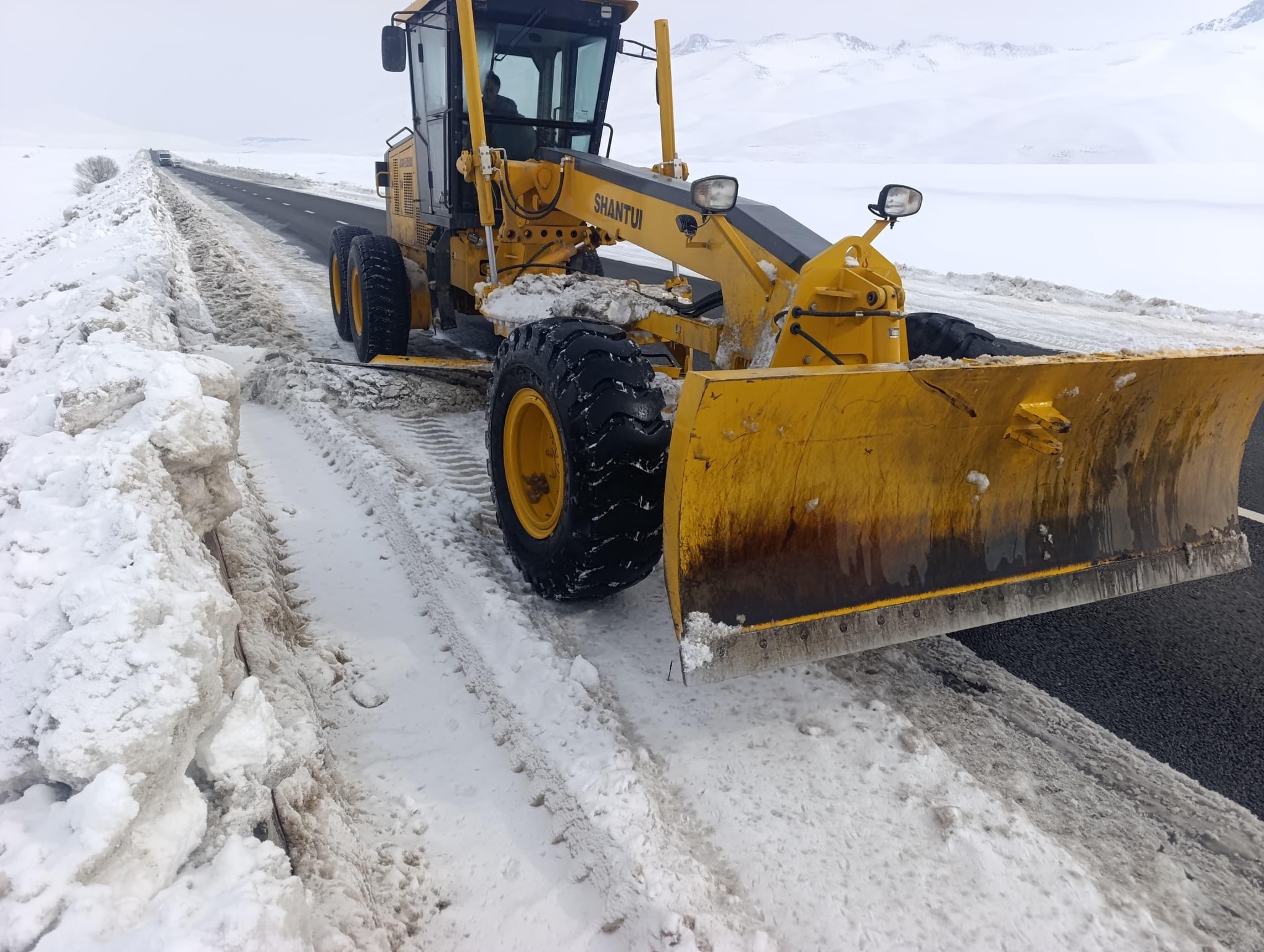 Ашуулардагы абал: жол ачык, каттам үзгүлтүксүз жүрүүдө