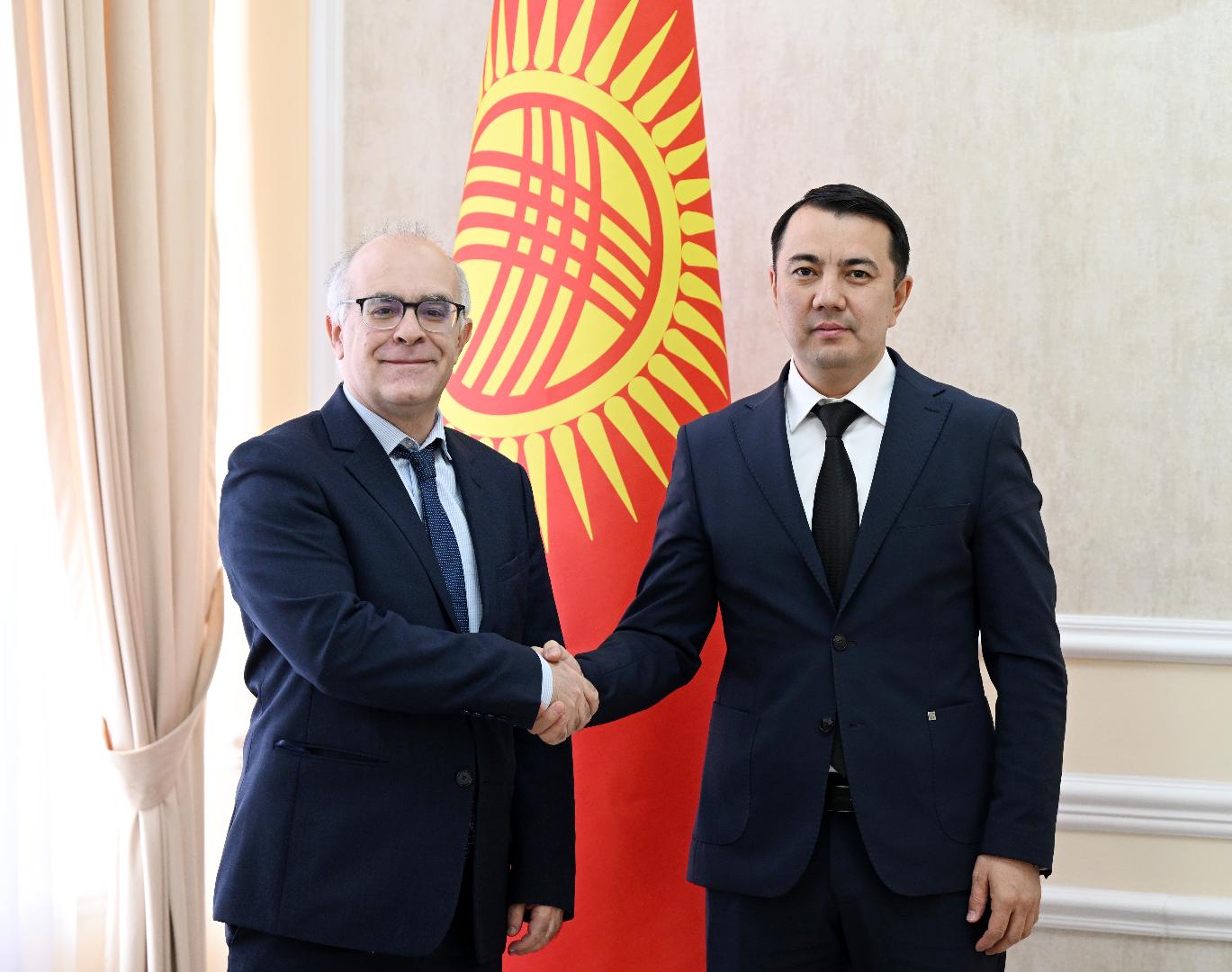 Төрага Марлен Маматалиев Франциянын элчиси Николя Файды кабыл алды