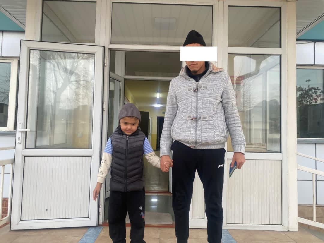 Оштогу өздүгү белгисиз болуп жаткан баланын атасы табылды