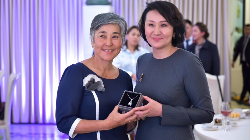 Айгүл Жапарова: Аялзаты күчтүү болсо – үй бүлө бекем – мамлекет күчтүү болот!