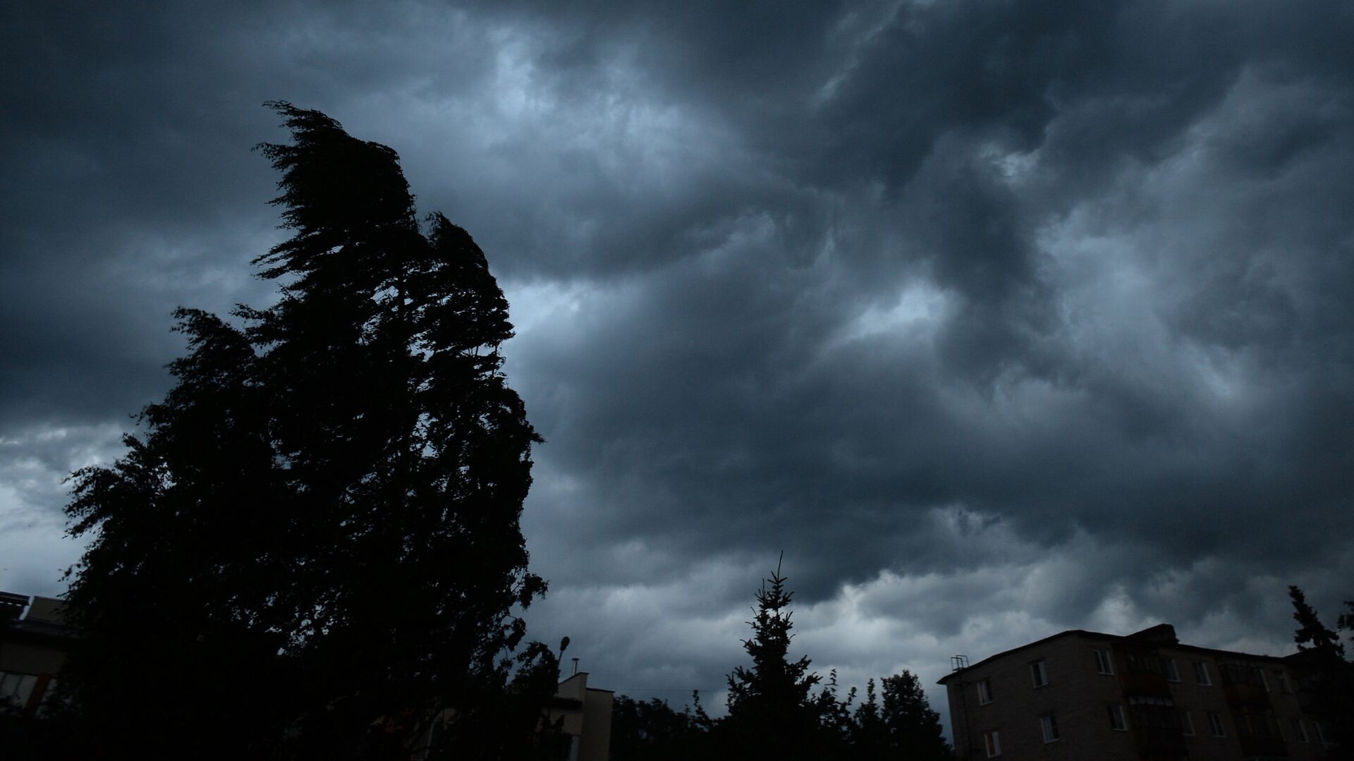 ӨКМ эскертет: Сак болуңуз, катуу шамал болот!