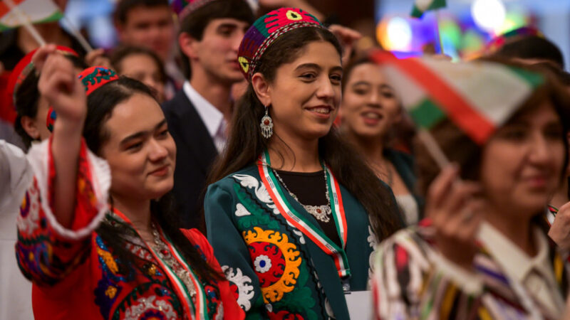 Бишкекте ШКУнун Биринчи жаштар Дельфий оюндарынын ачылышы өттү